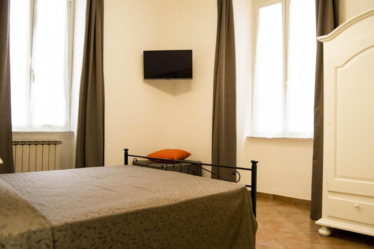 Domus Piazza Del Popolo Acomodação com café da manhã 